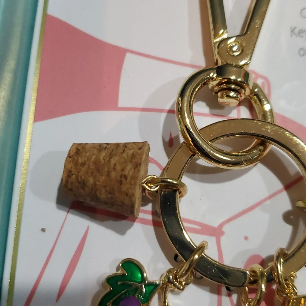 Wine cheese grapes brunch‎ bon vino theme keychain bag charm brand new